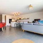Casano Luxury Family Coastal With Pool וילה